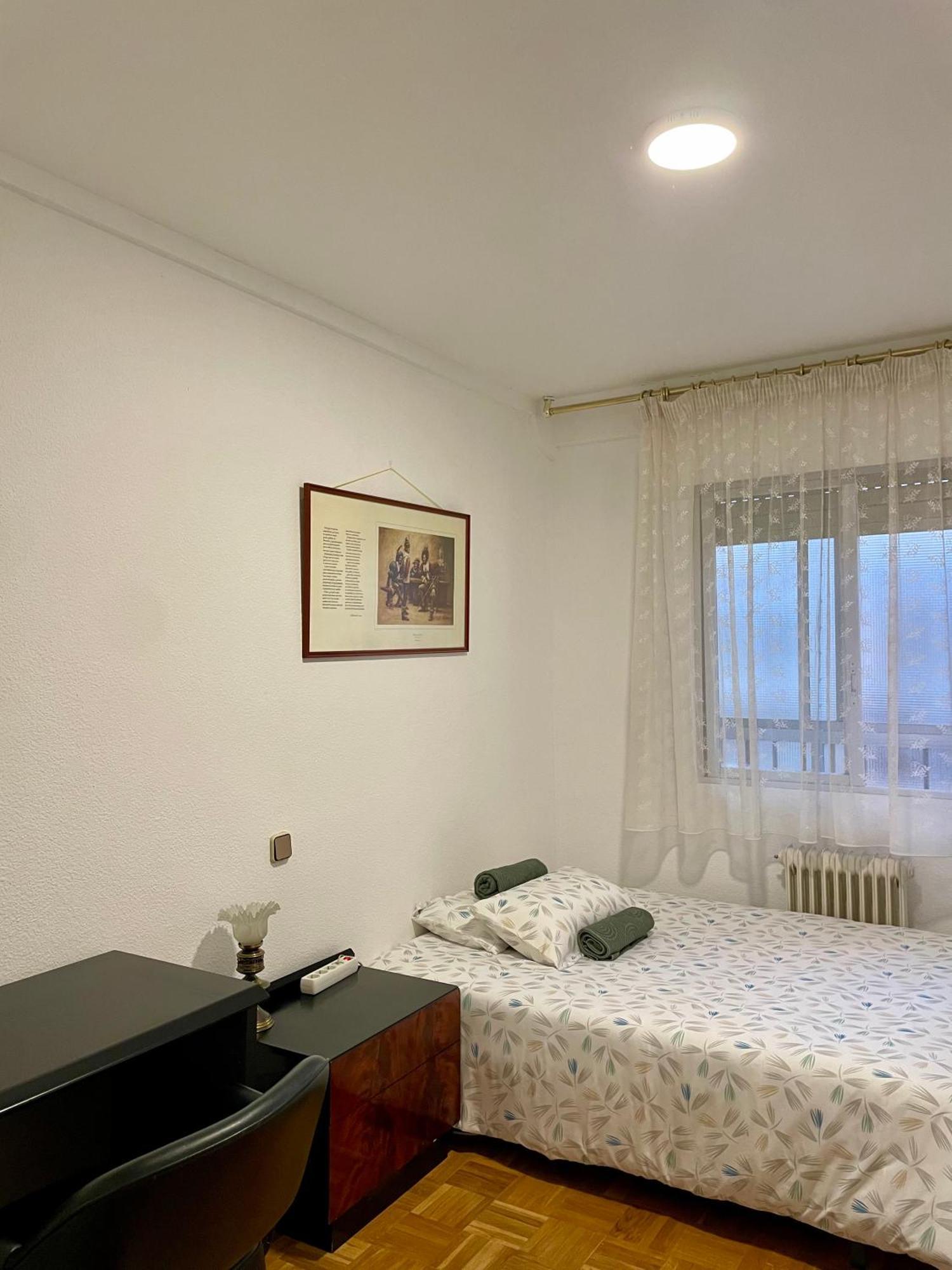 Private Rooms Madrid Atocha Esterno foto
